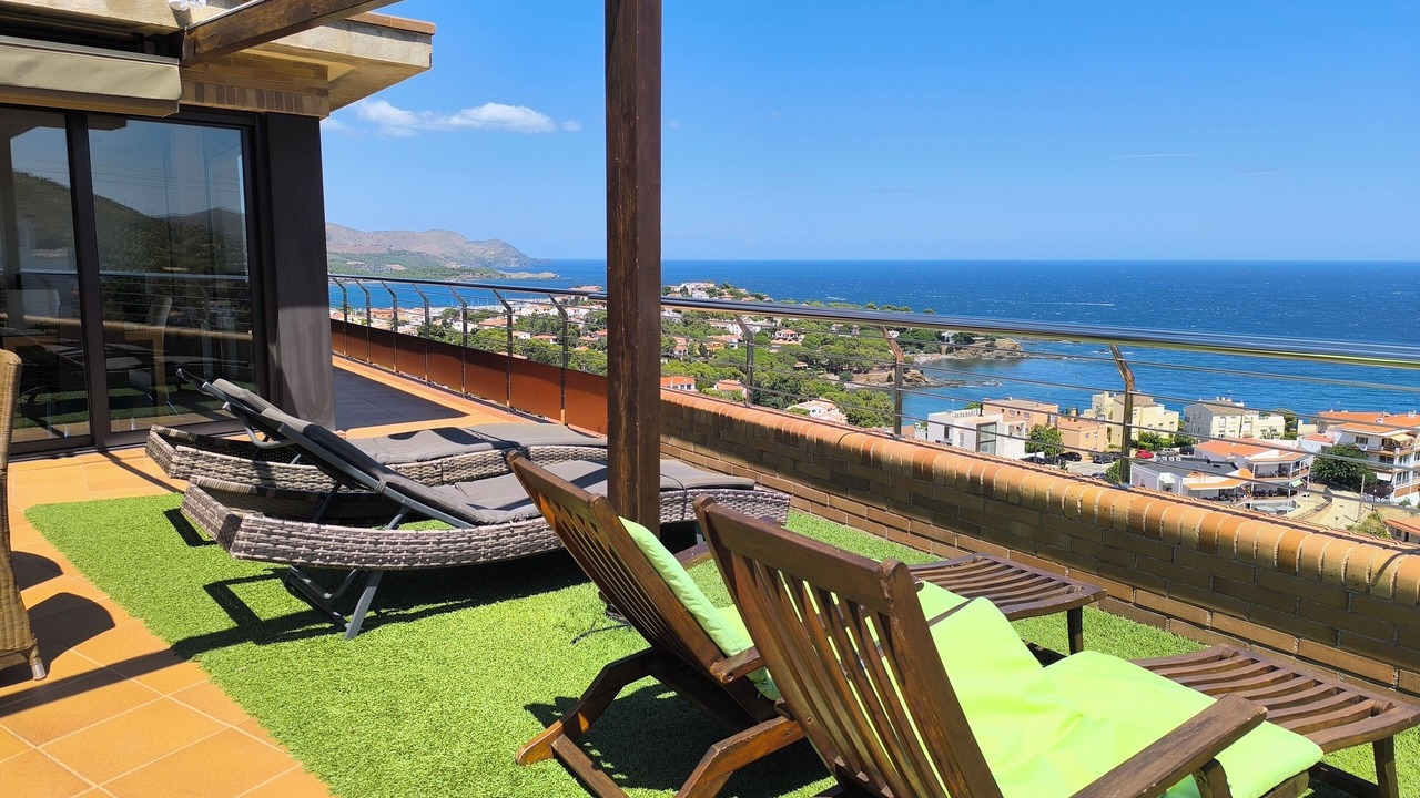 Photo of Patio Balcony in Llanca
