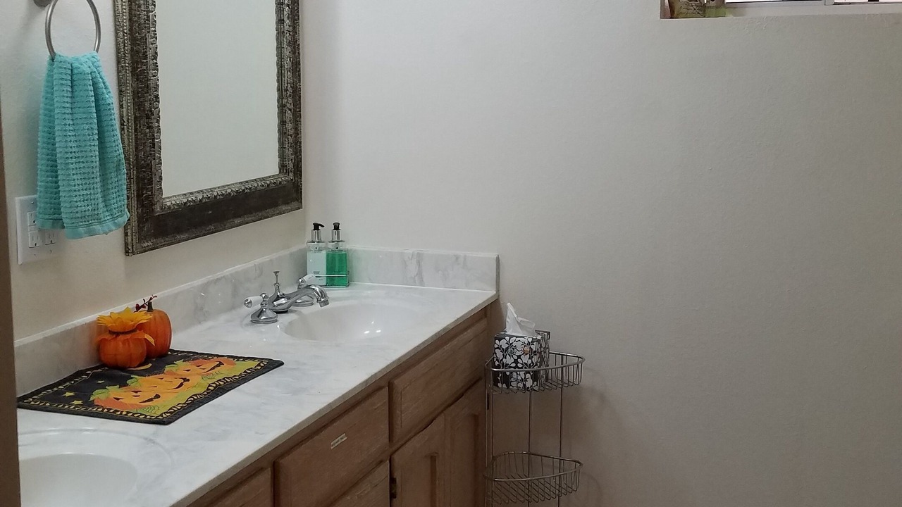 Photo of Bathroom in Tijeras