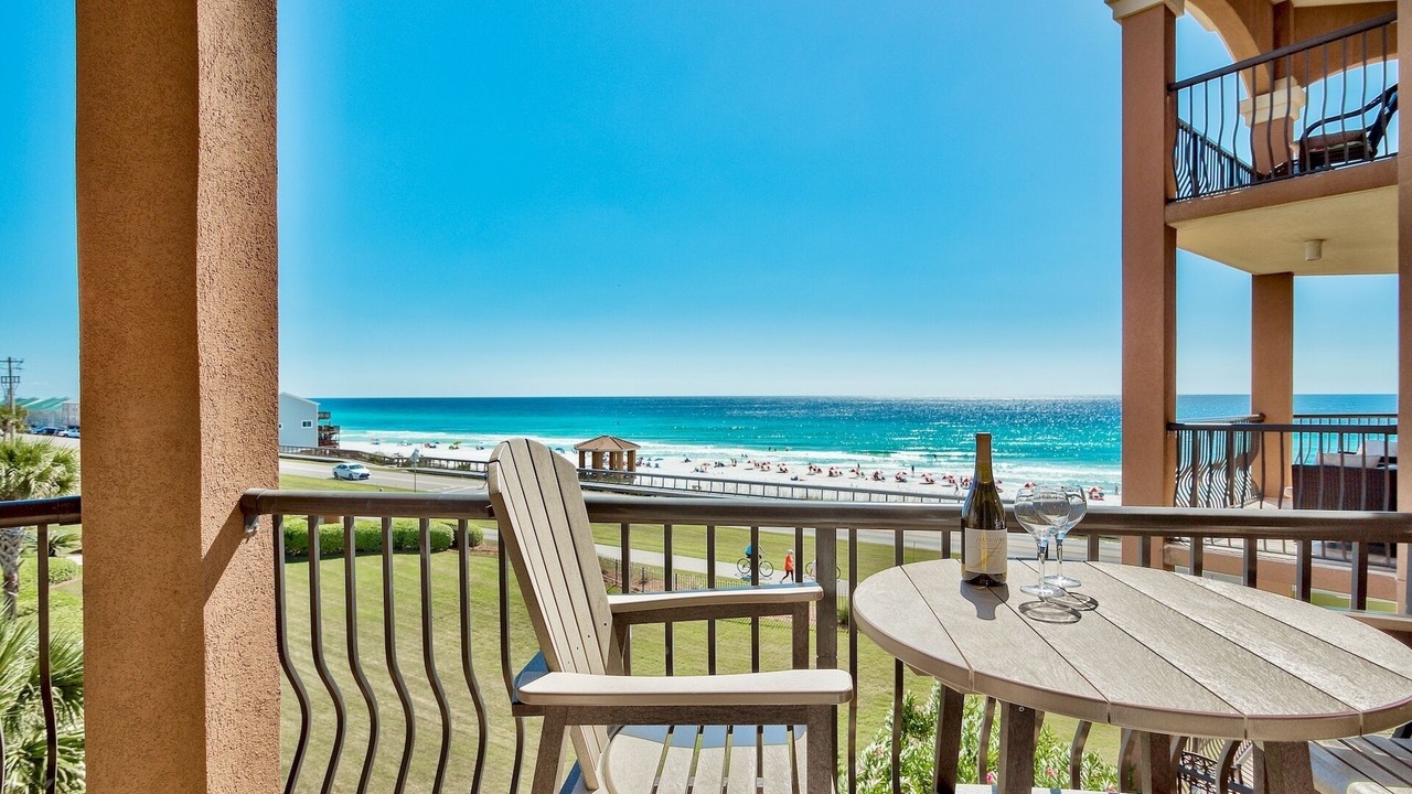 Photo of Patio Balcony in Miramar Beach