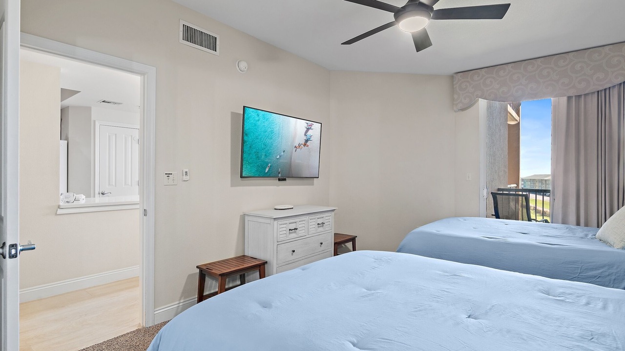 Photo of Bedroom in Miramar Beach