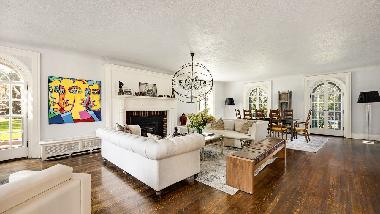 Photo of Livingroom in Saugerties South