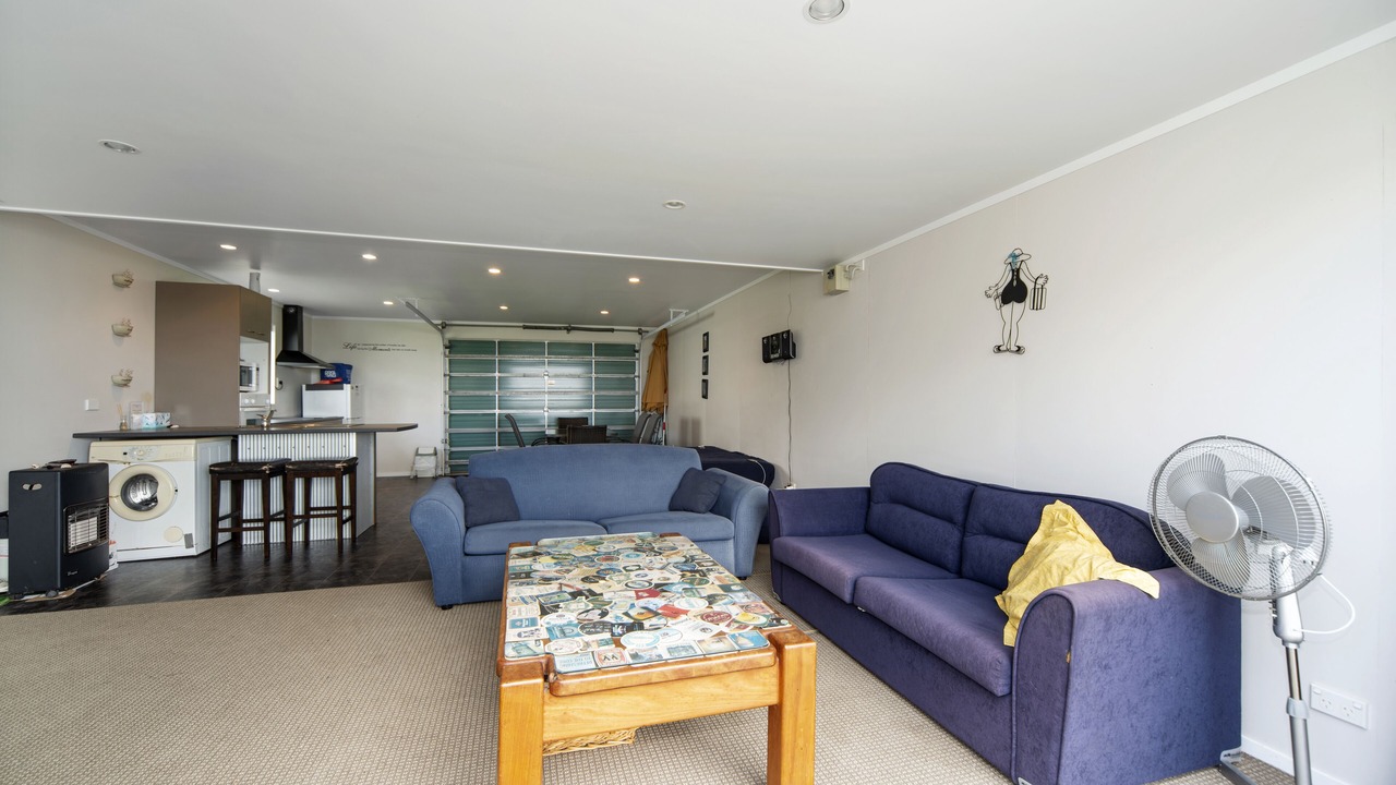 Photo of Livingroom in Pukehina