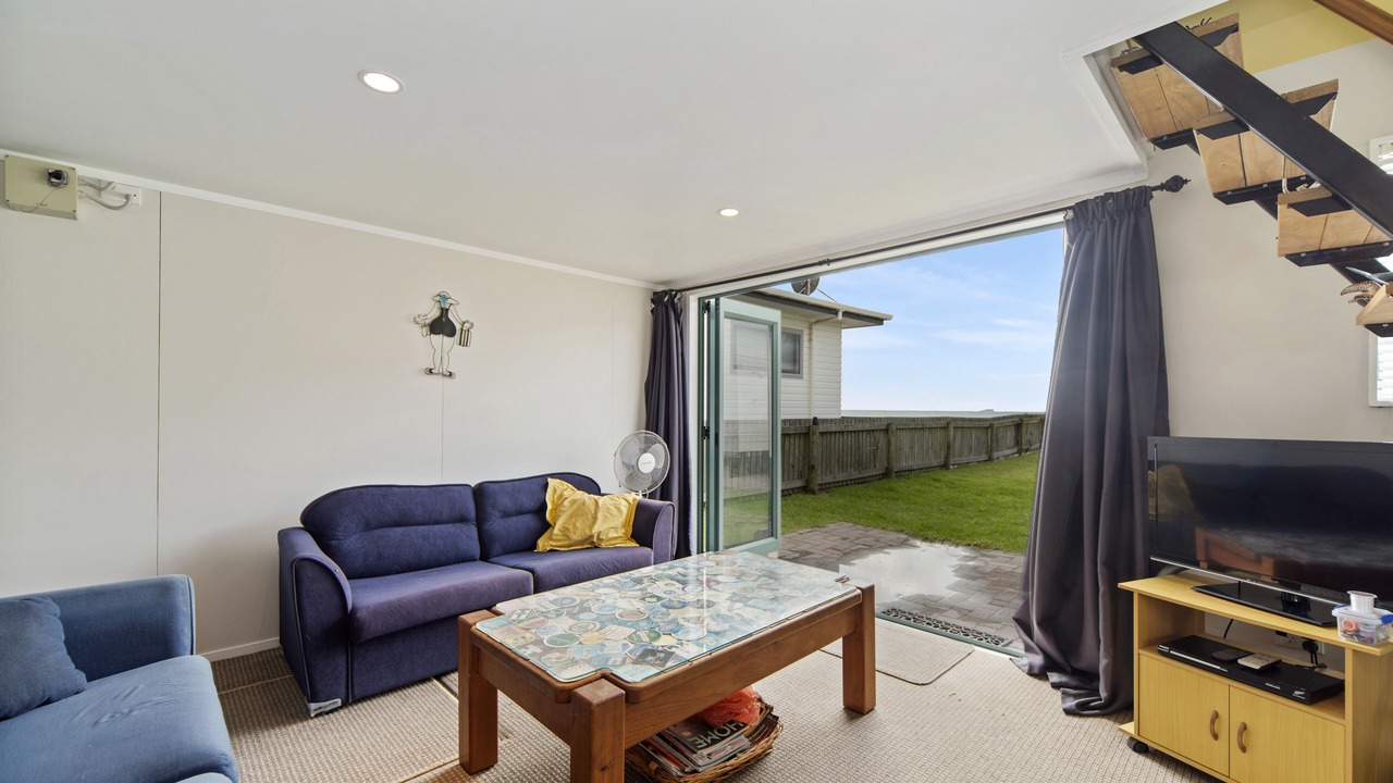 Photo of Livingroom in Pukehina