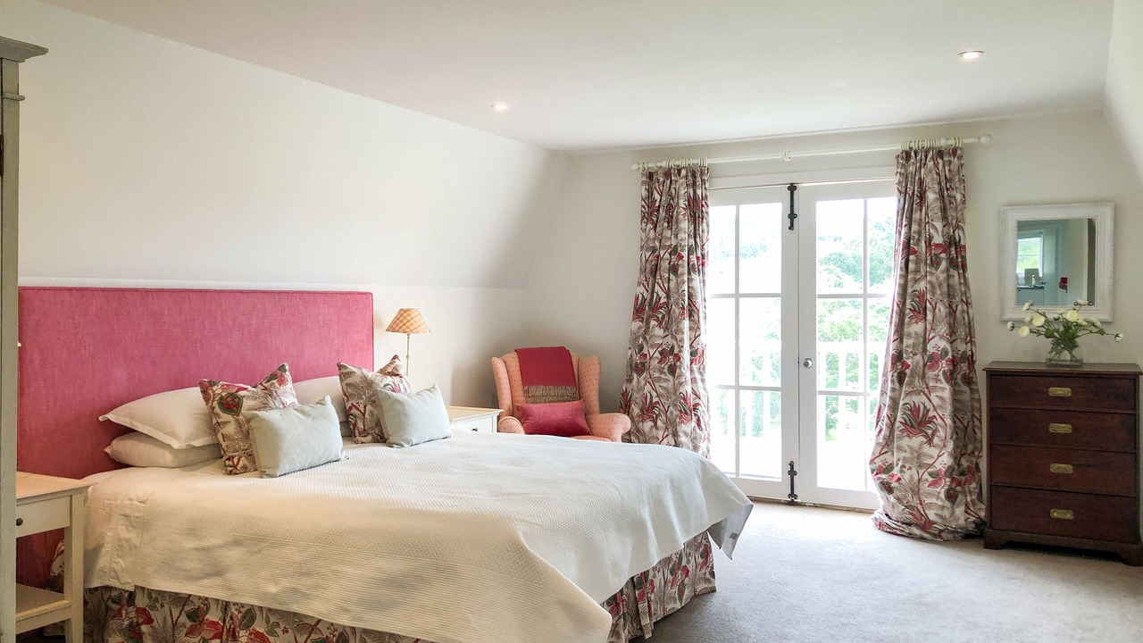 Photo of Others in Red Hill