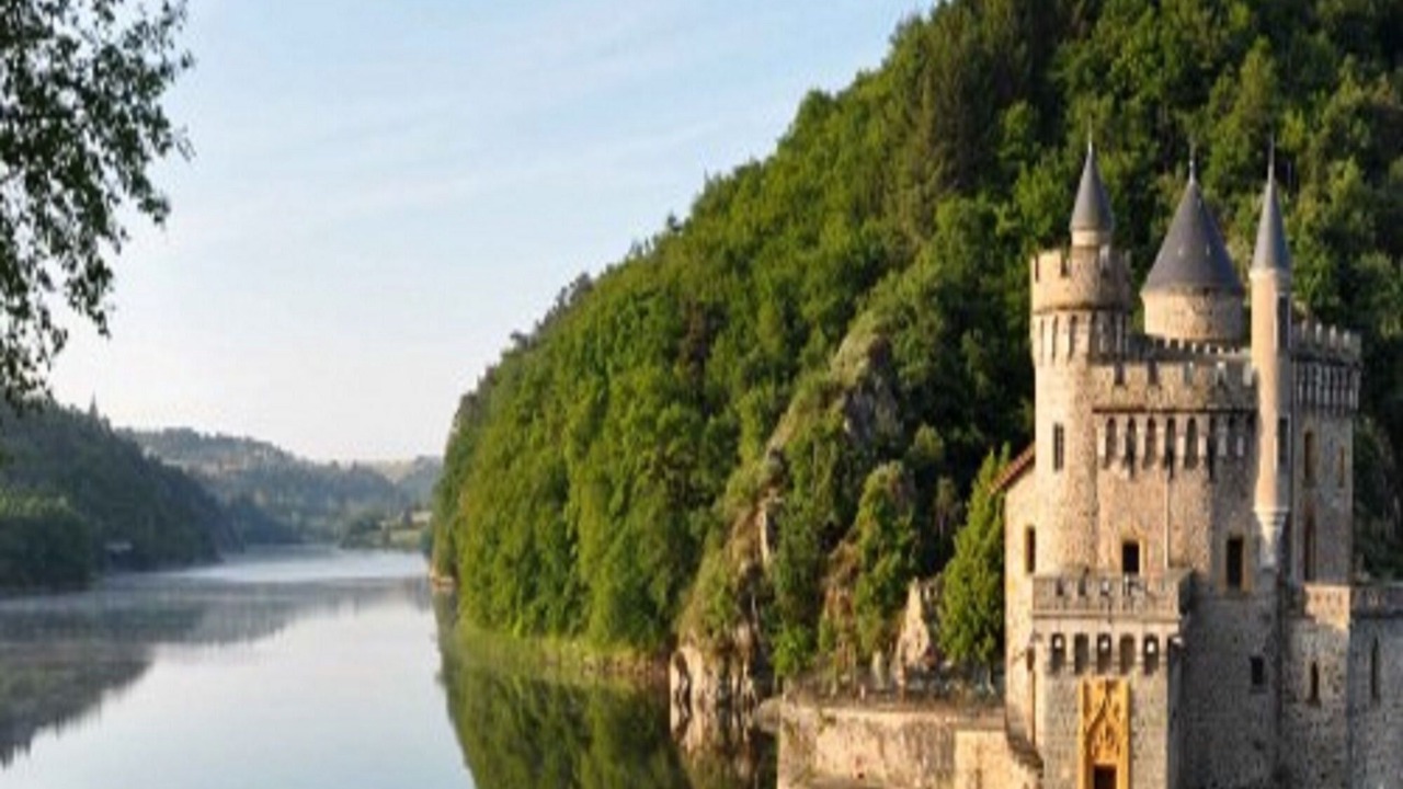 Photo of Others in Saint-Symphorien-de-Lay