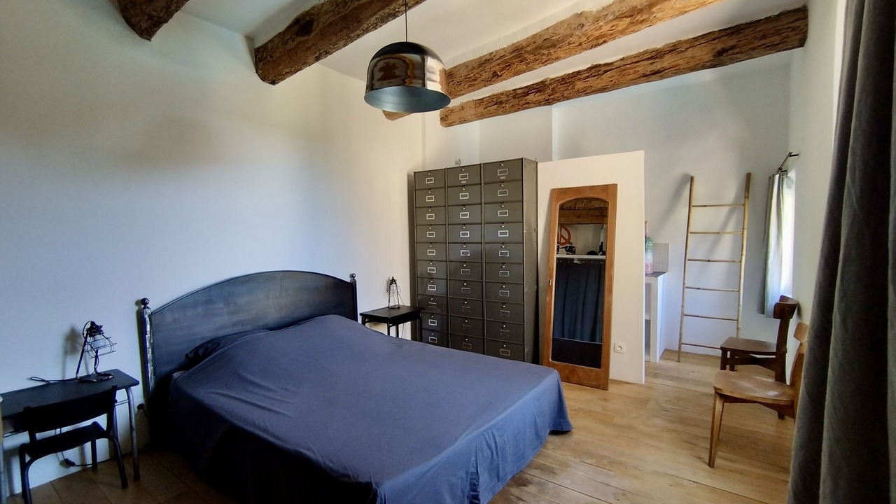 Photo of Bedroom in Montaren-et-Saint-Mediers
