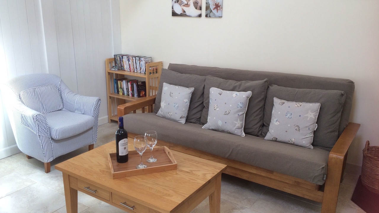 Photo of Livingroom in Helford Passage