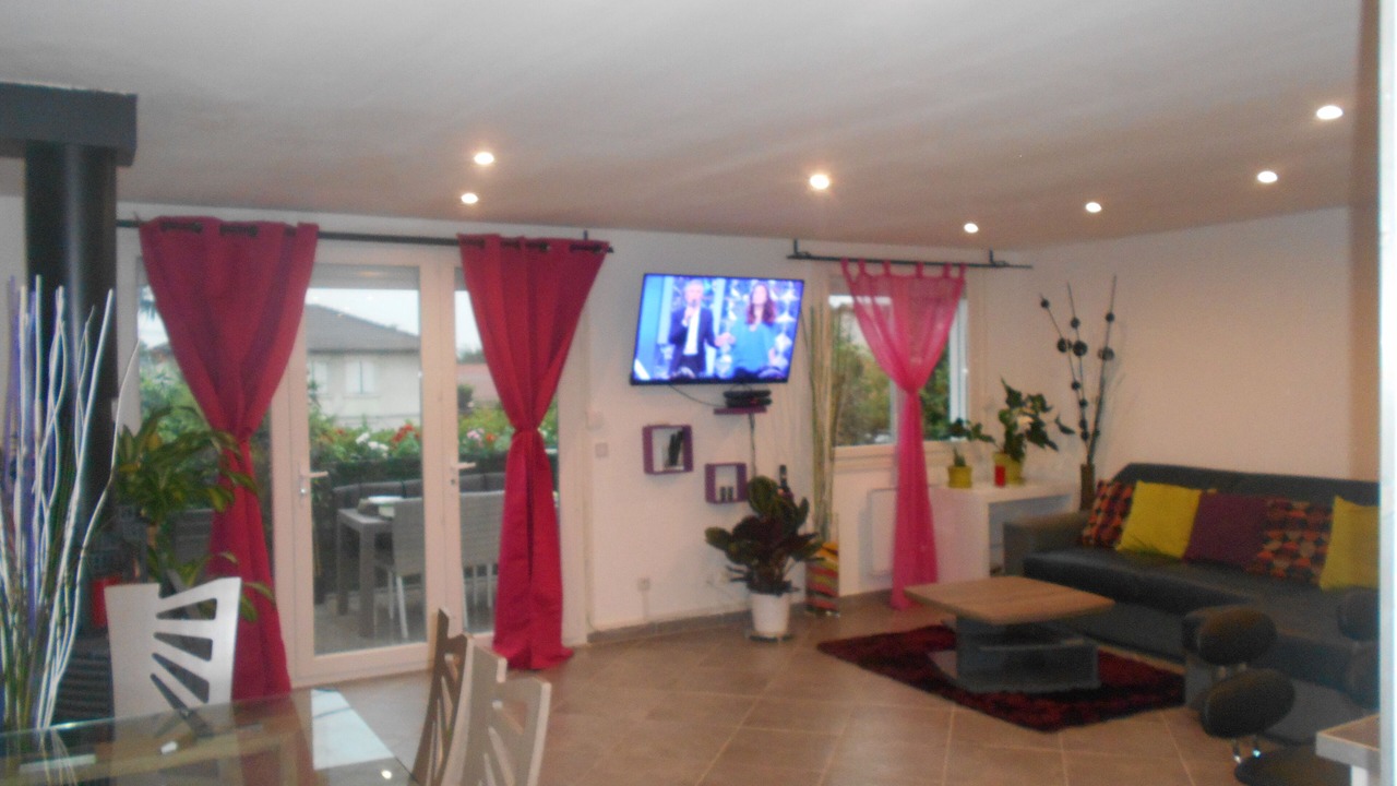 Photo of Livingroom in Meyzieu