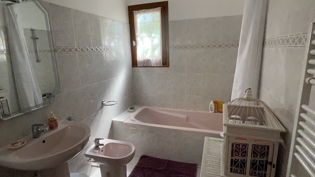 Photo of Bathroom in Montesquieu-des-Alberes
