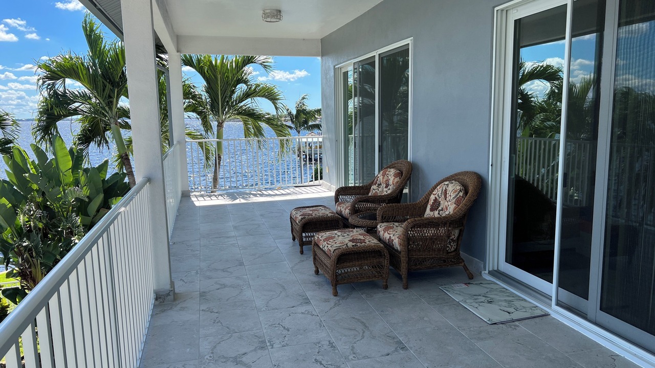 Photo of Patio Balcony in Caloosahatchee
