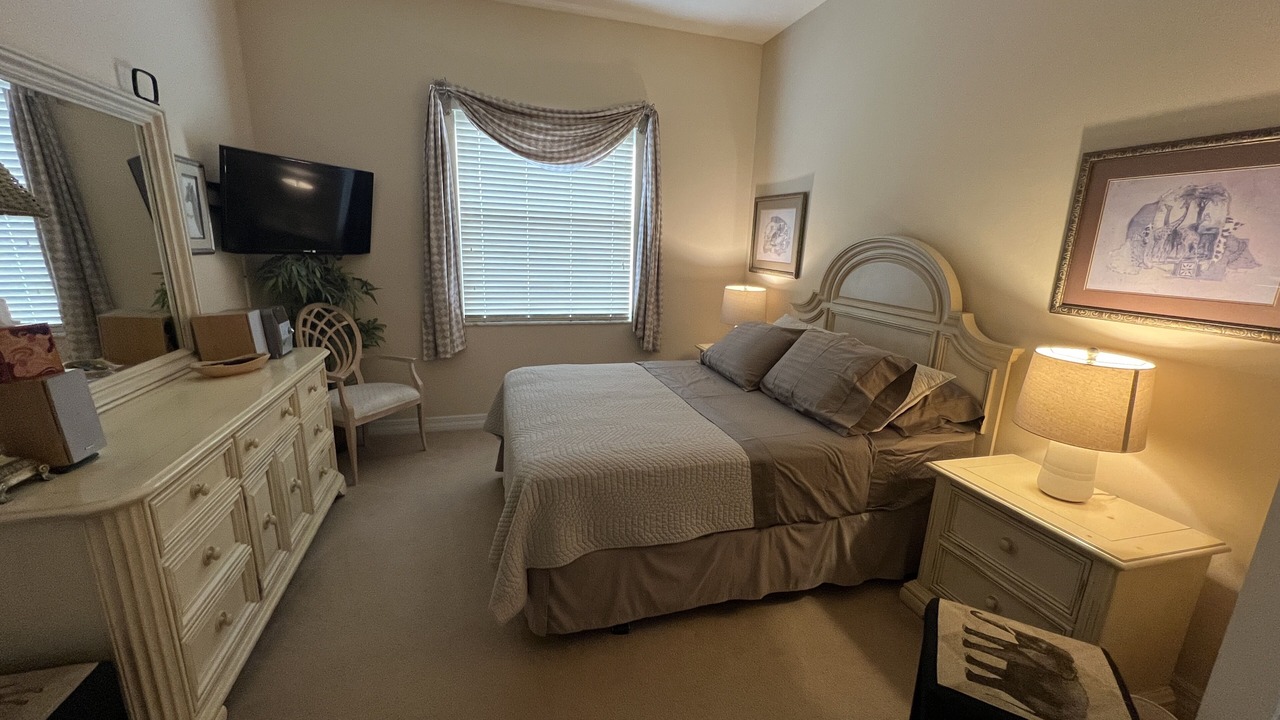 Photo of Bedroom in Caloosahatchee