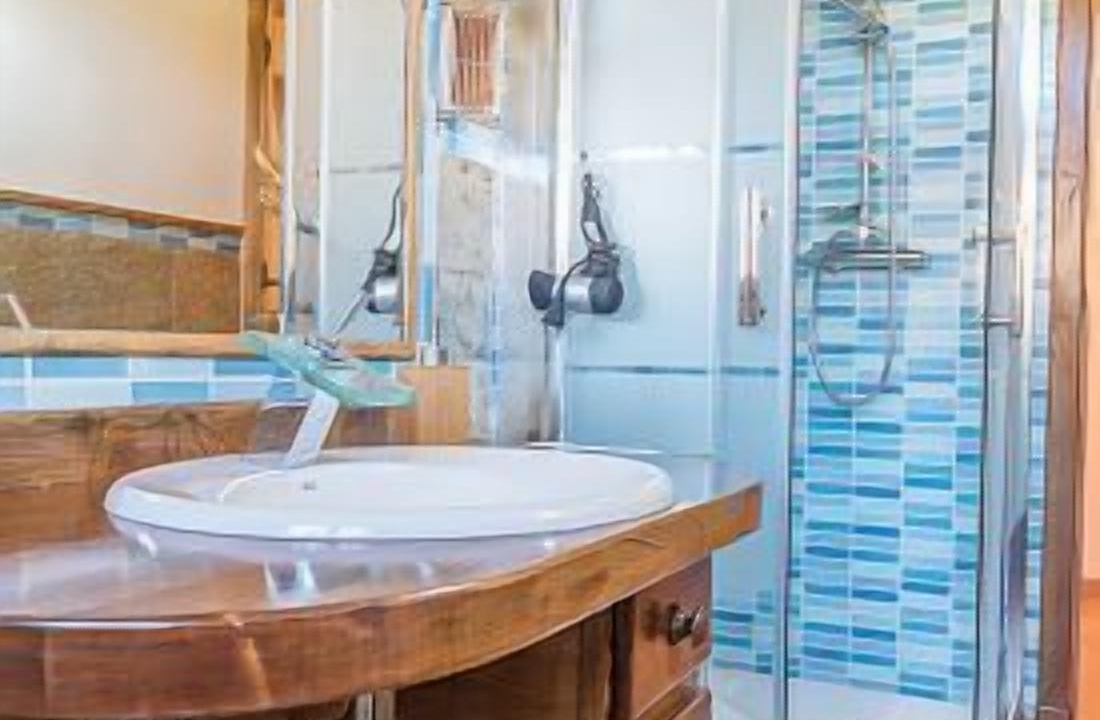 Photo of Bathroom in Hoyos del Collado