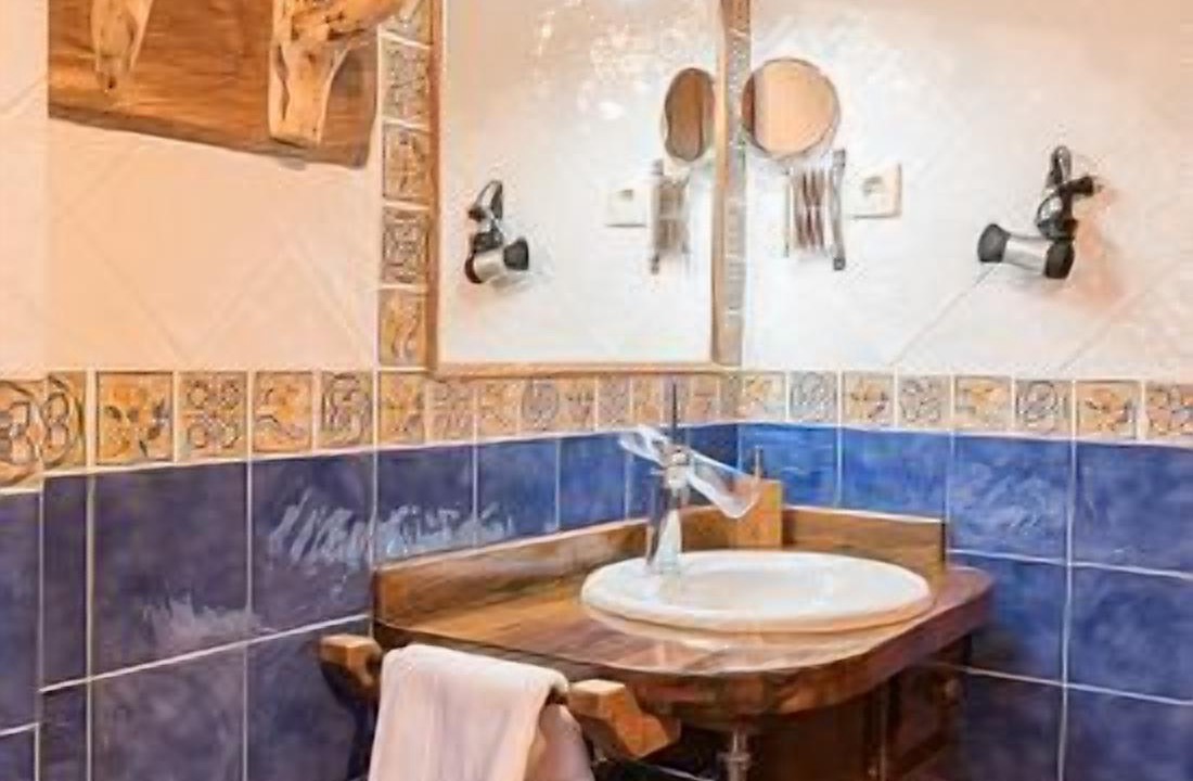 Photo of Bathroom in Hoyos del Collado