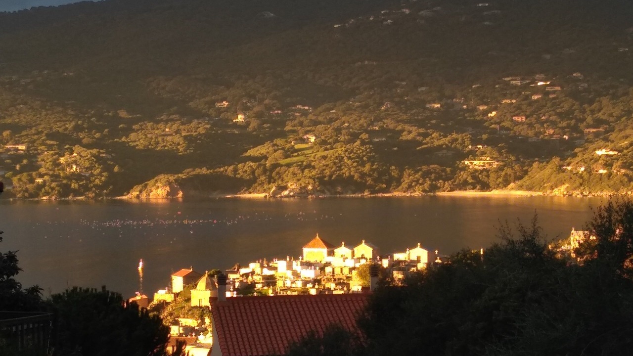 Photo of Bedroom in Grand Valinco