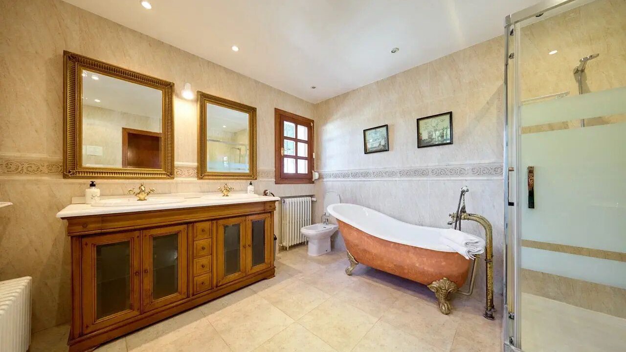 Photo of Bathroom in Pinar del Advocat