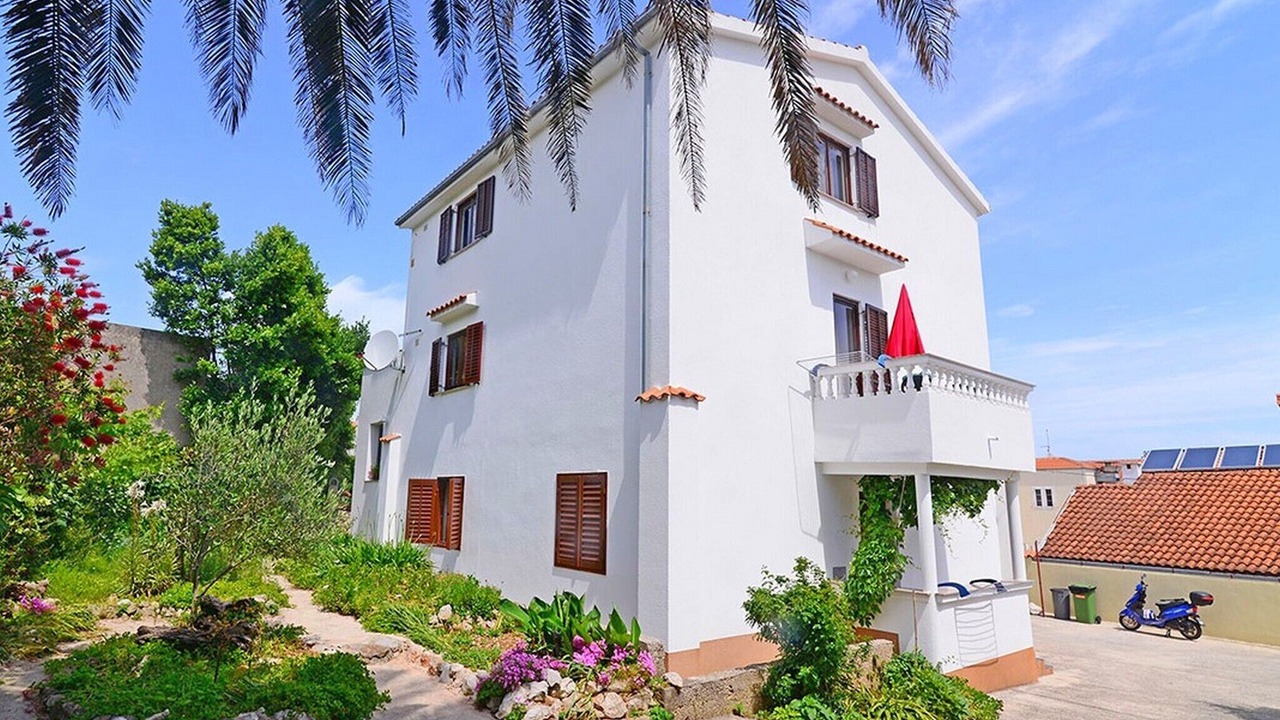 Photo of Outdoor in Cove Murtar
