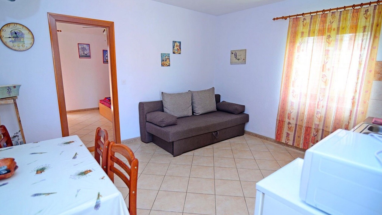 Photo of Livingroom in Cove Murtar