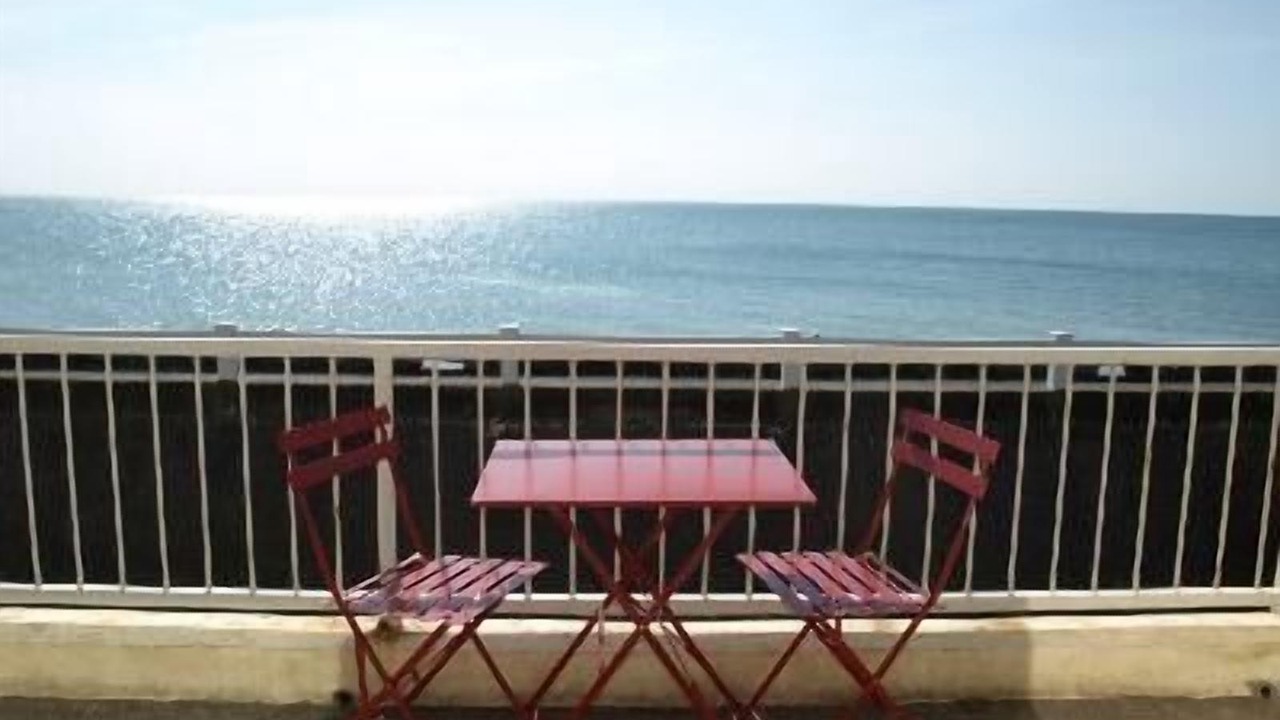 Photo of Patio Balcony in Hauteville-sur-Mer