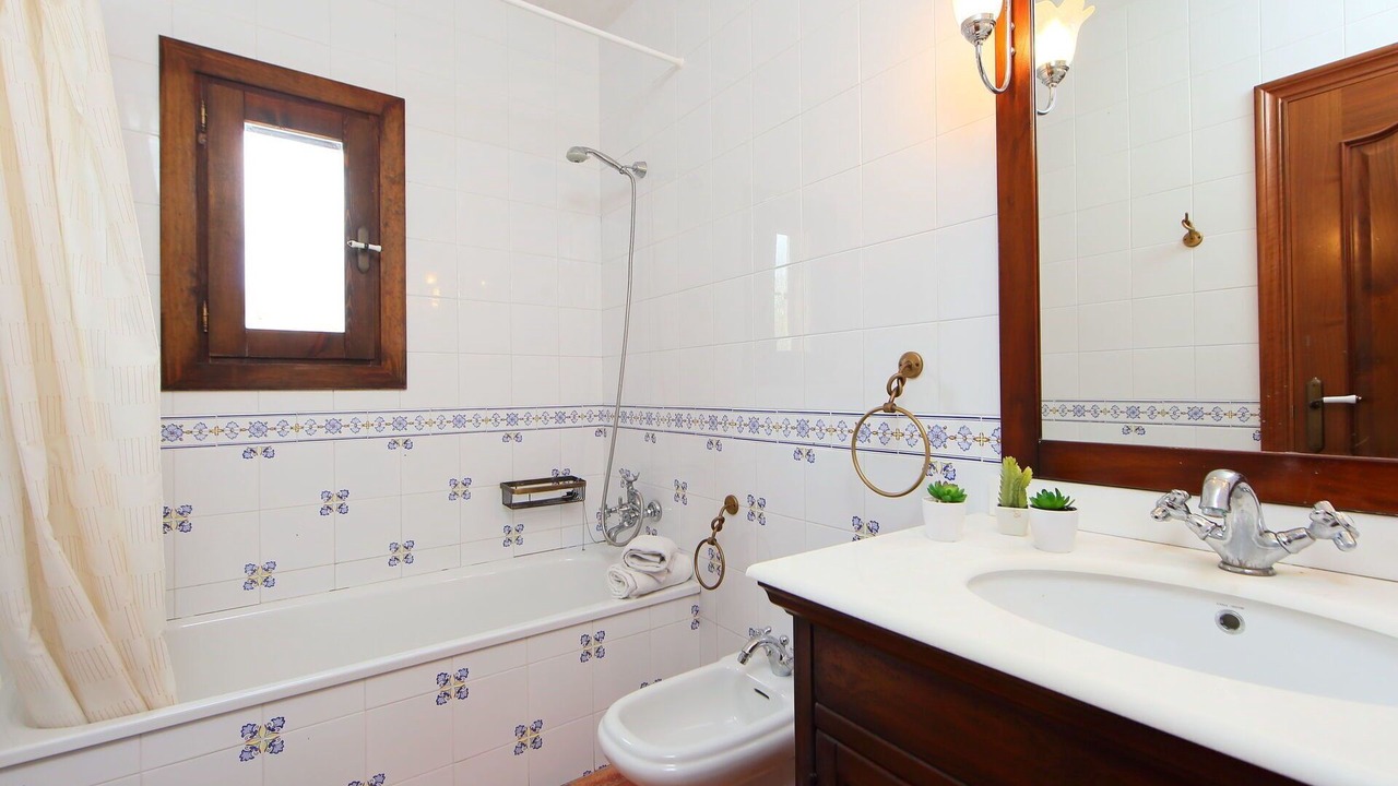 Photo of Bathroom in L'Ampolla