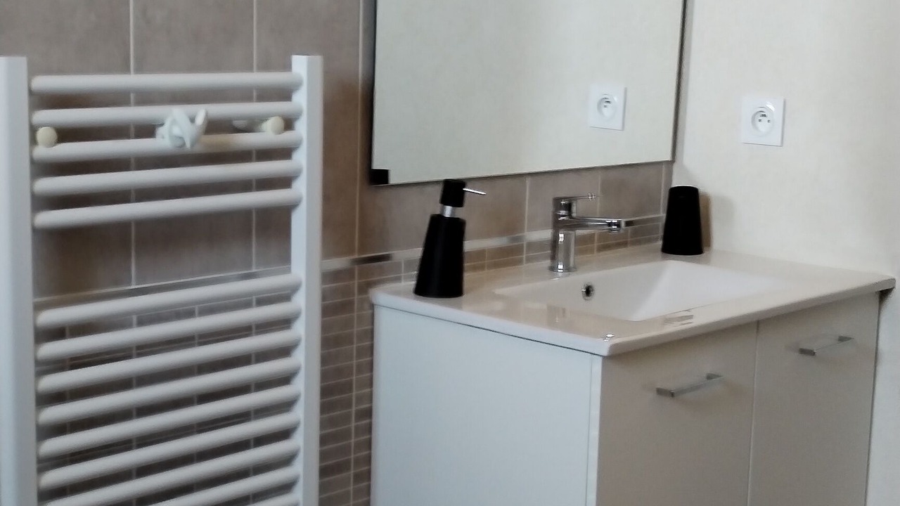 Photo of Bathroom in Cardet
