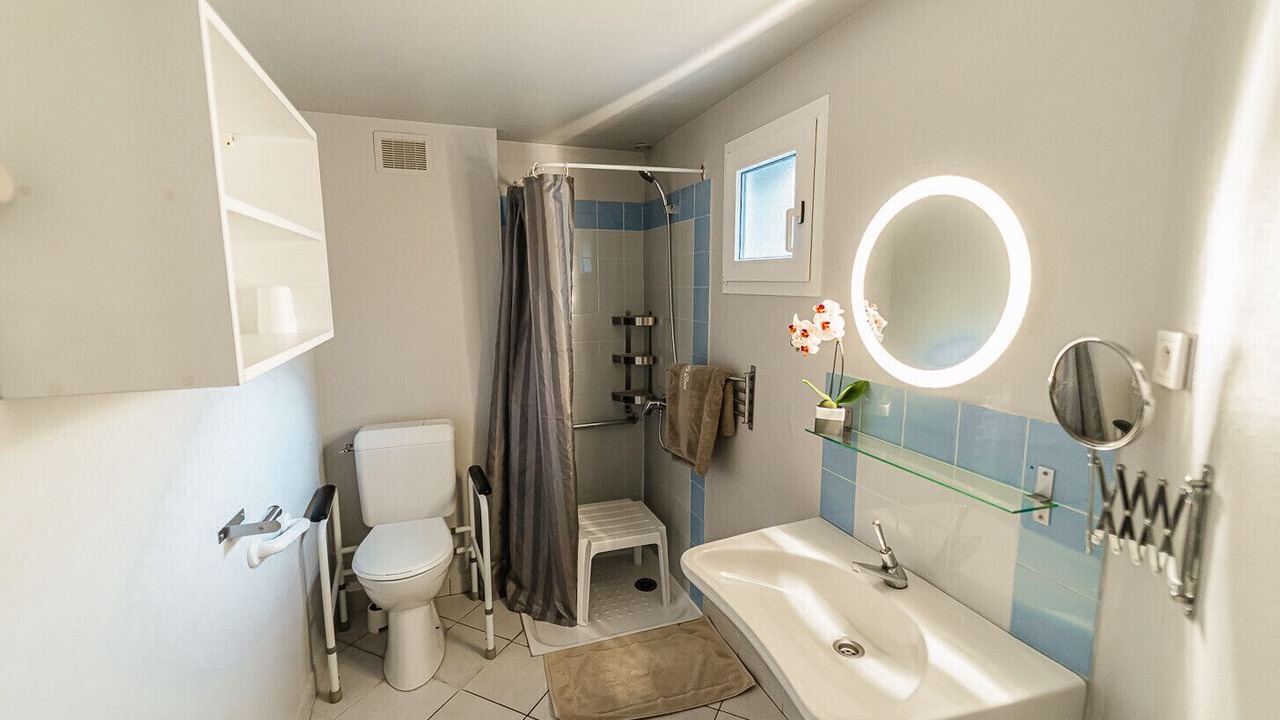 Photo of Bathroom in Gorges du Tarn Causses