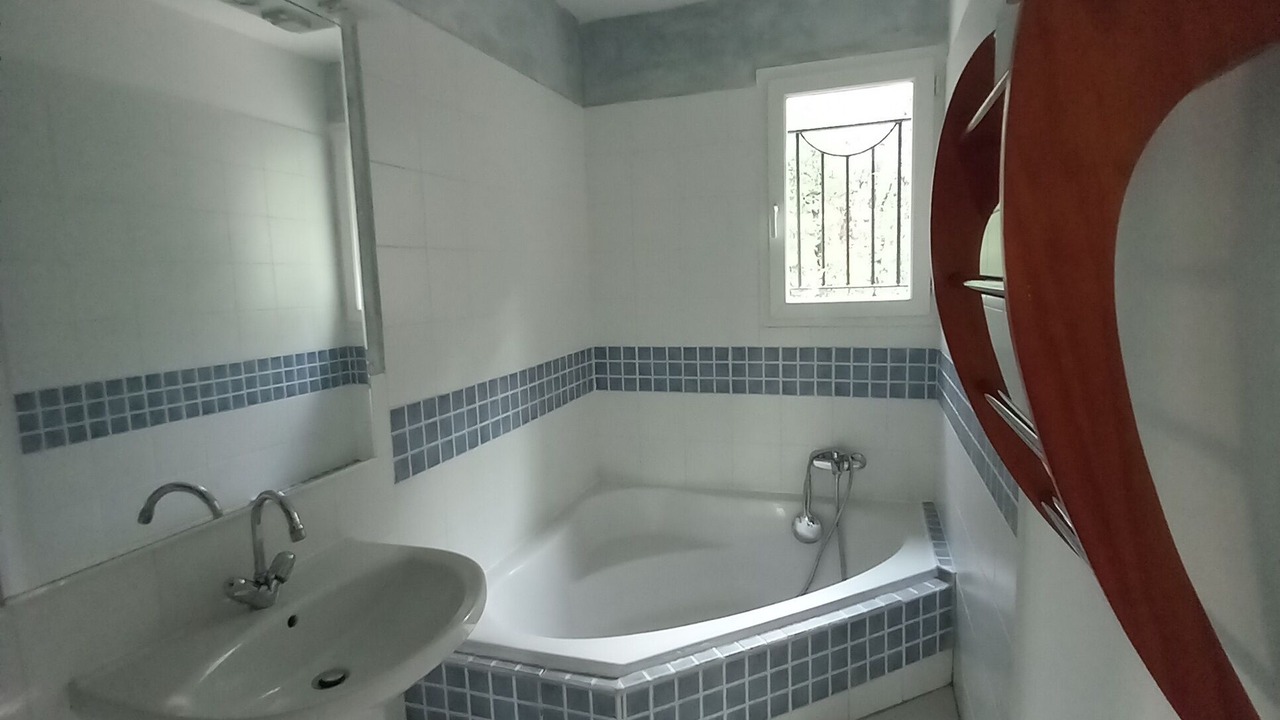 Photo of Bathroom in Sardan