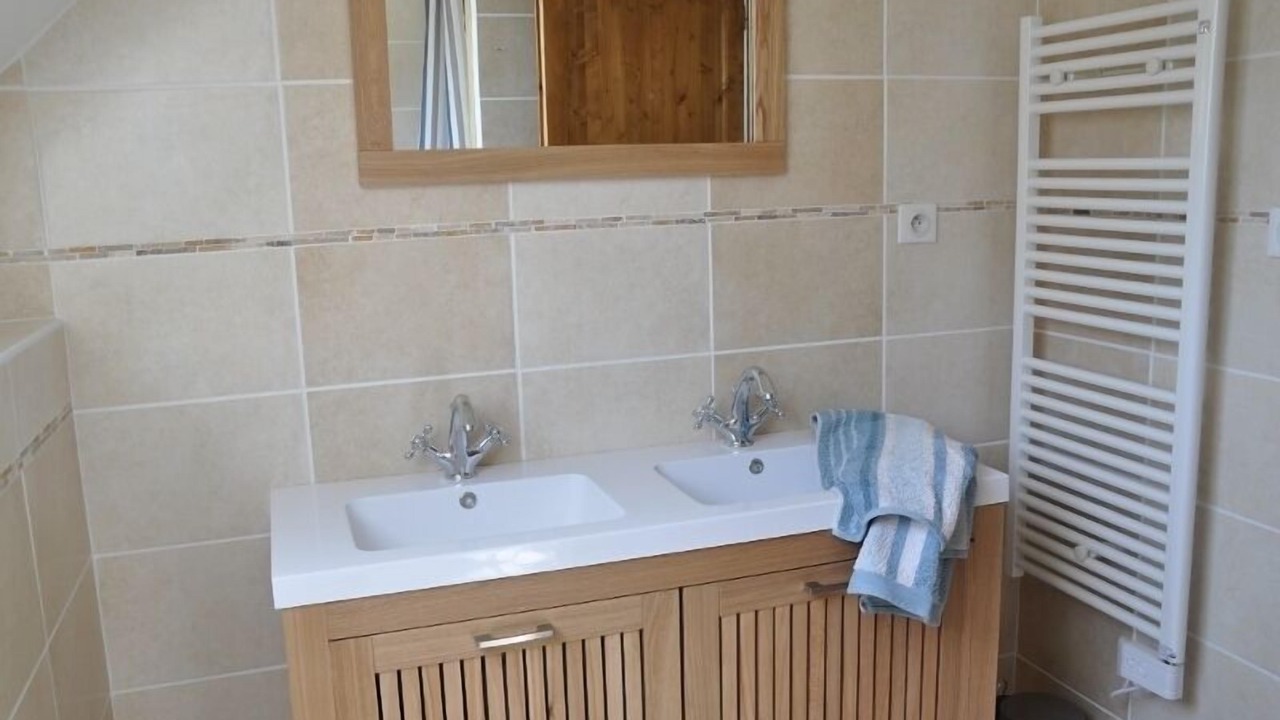 Photo of Bathroom in Baguer-Morvan