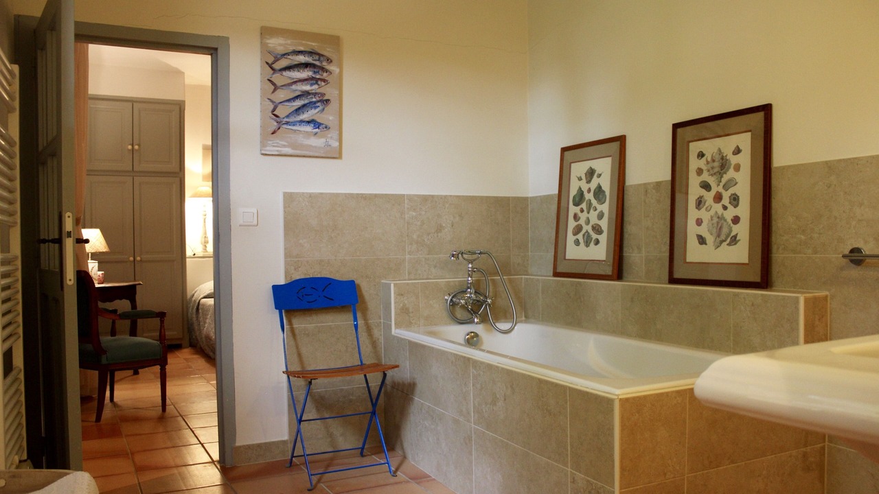 Photo of Bathroom in Palau-del-Vidre