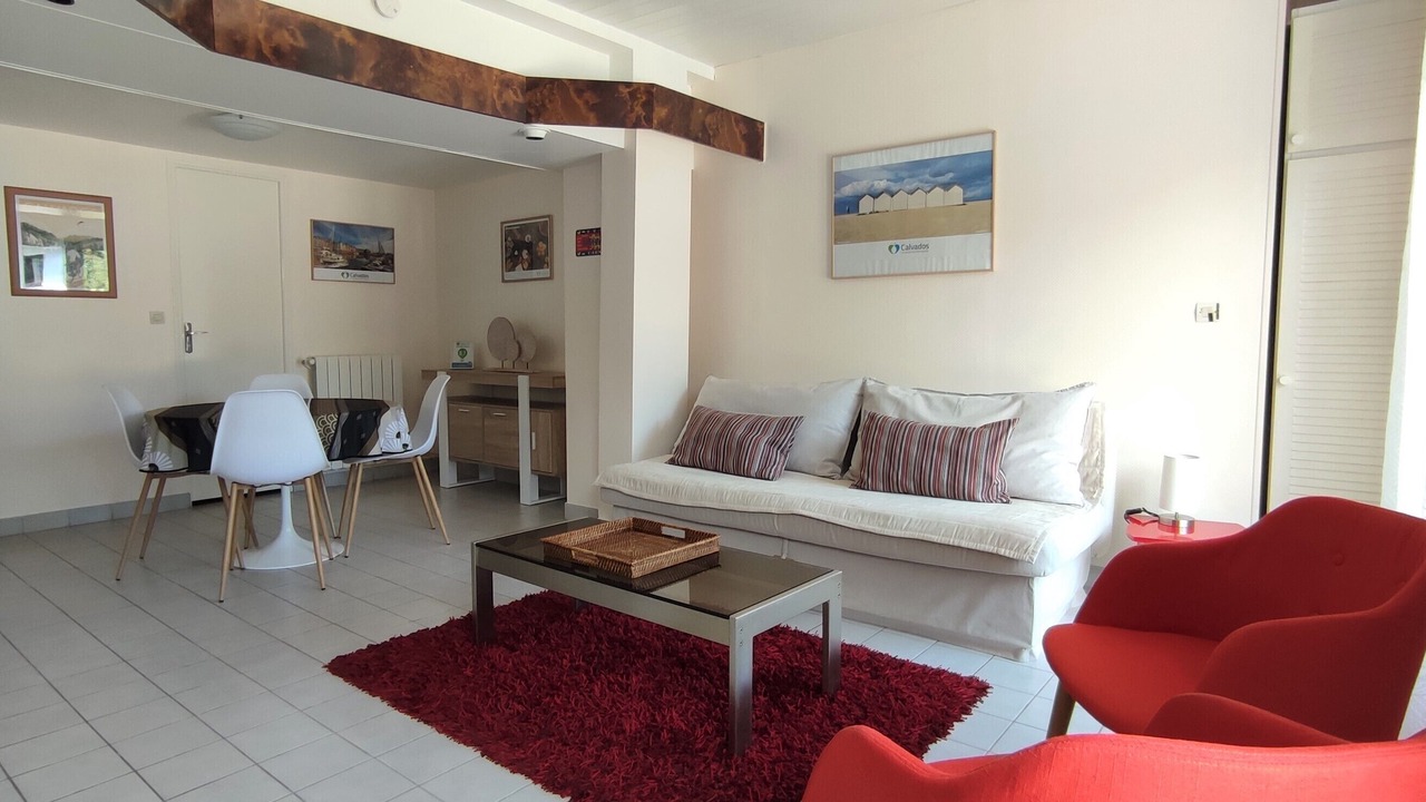 Photo of Livingroom in Fontaine-Etoupefour
