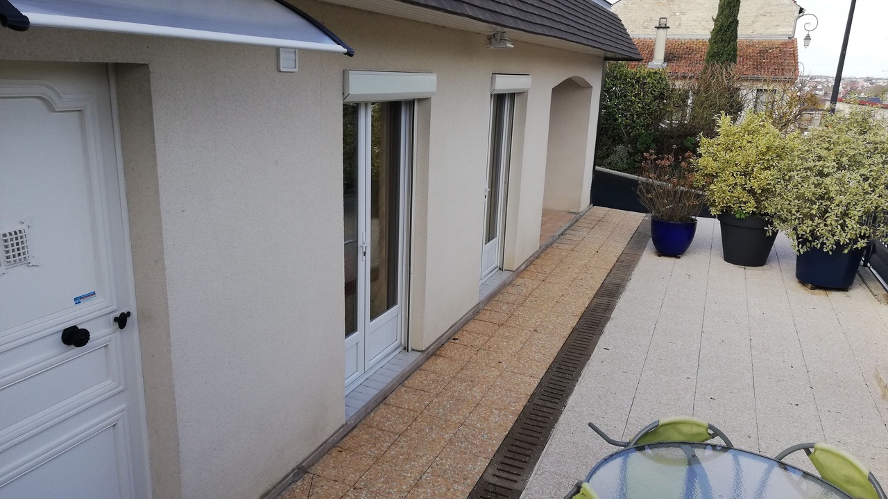 Photo of Patio Balcony in Fontaine-Etoupefour