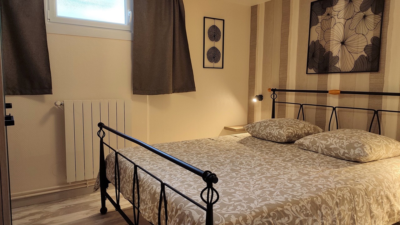Photo of Bedroom in Fontaine-Etoupefour