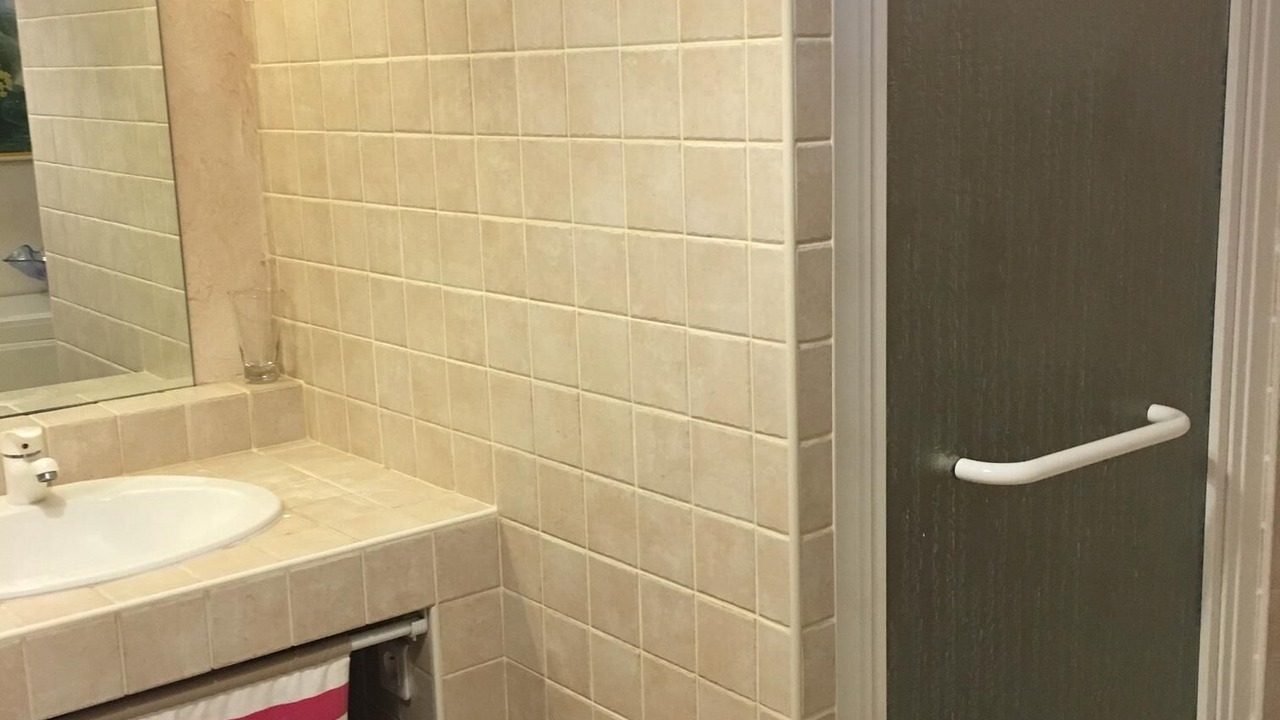 Photo of Bathroom in Saint-Philippe-dAiguille