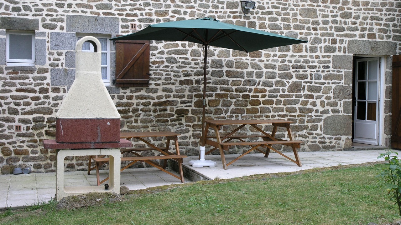 Photo of Outdoor in Saint-Georges-de-Reintembault