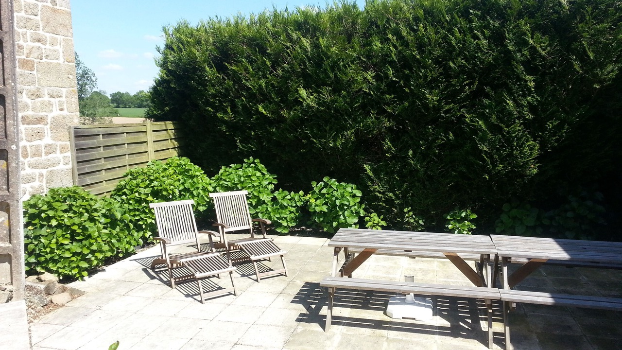Photo of Patio Balcony in Saint-Georges-de-Reintembault