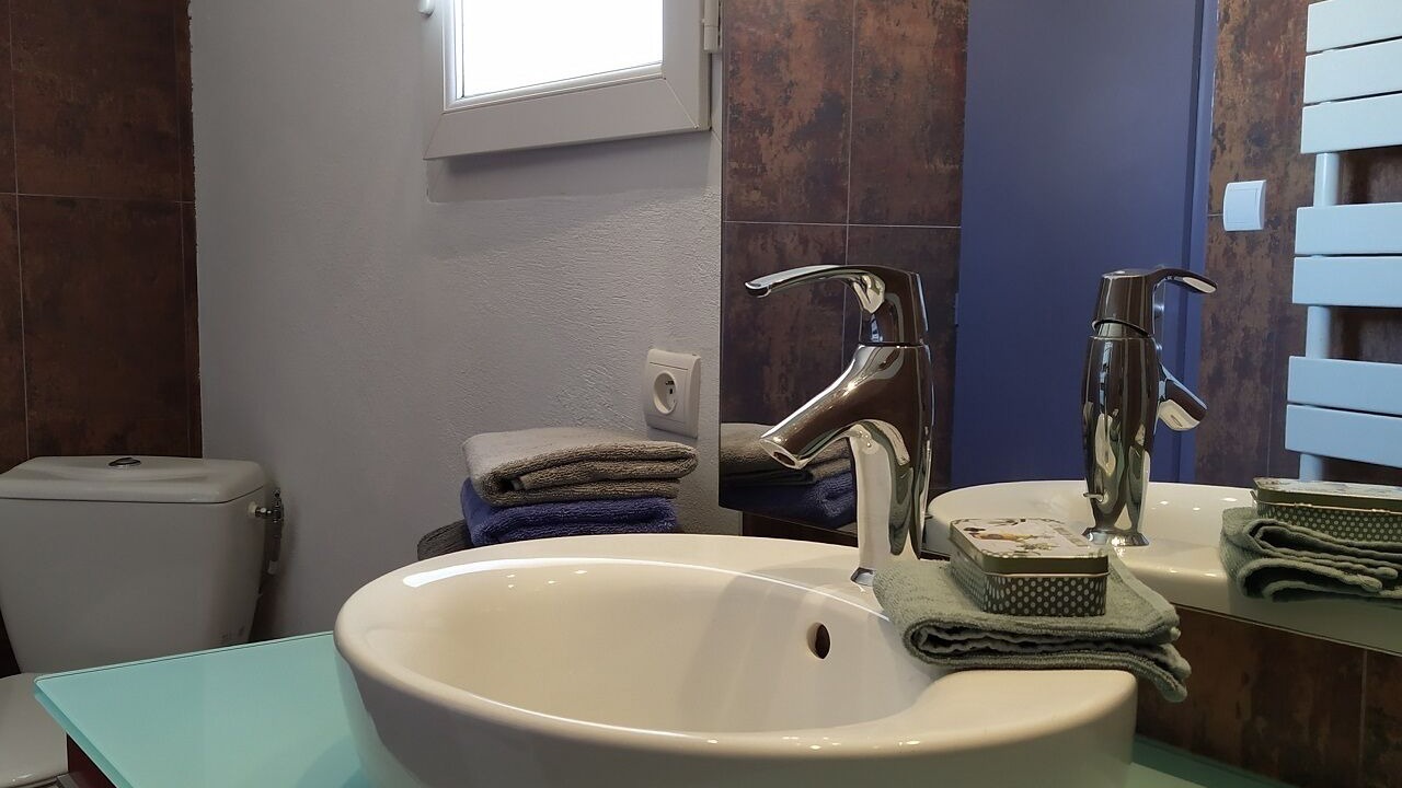 Photo of Bathroom in Le Grau-Du-Roi