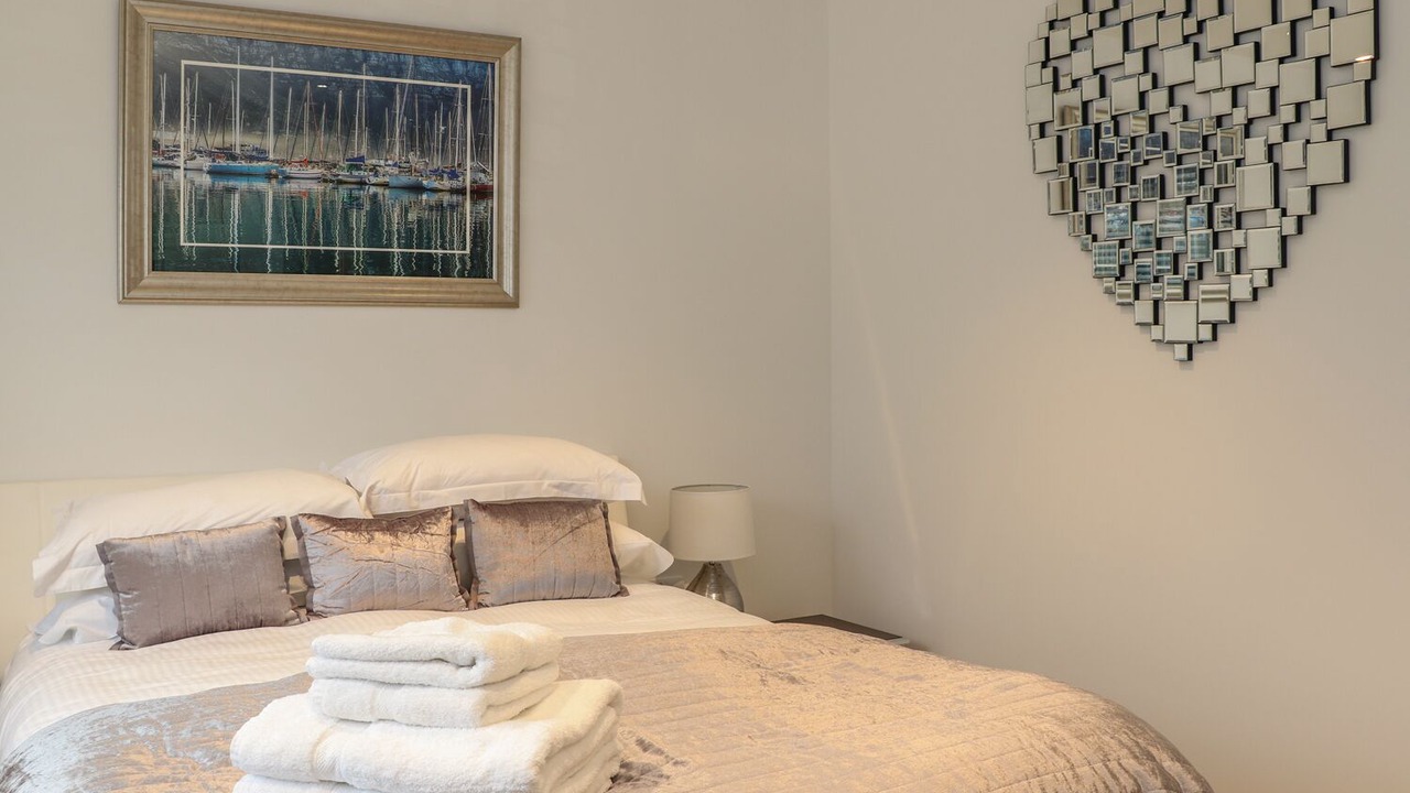 Photo of Bedroom in Praa Sands