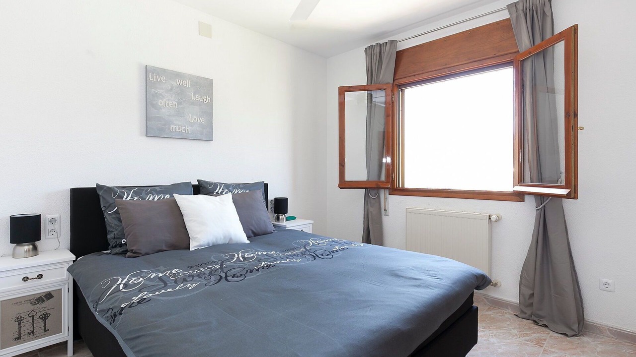 Photo of Bedroom in Orba
