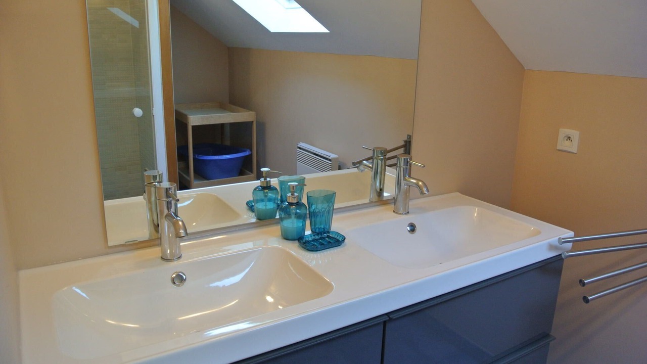 Photo of Bathroom in Blainville-sur-Mer