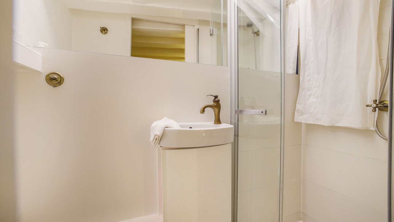 Photo of Bathroom in Saint-Victor