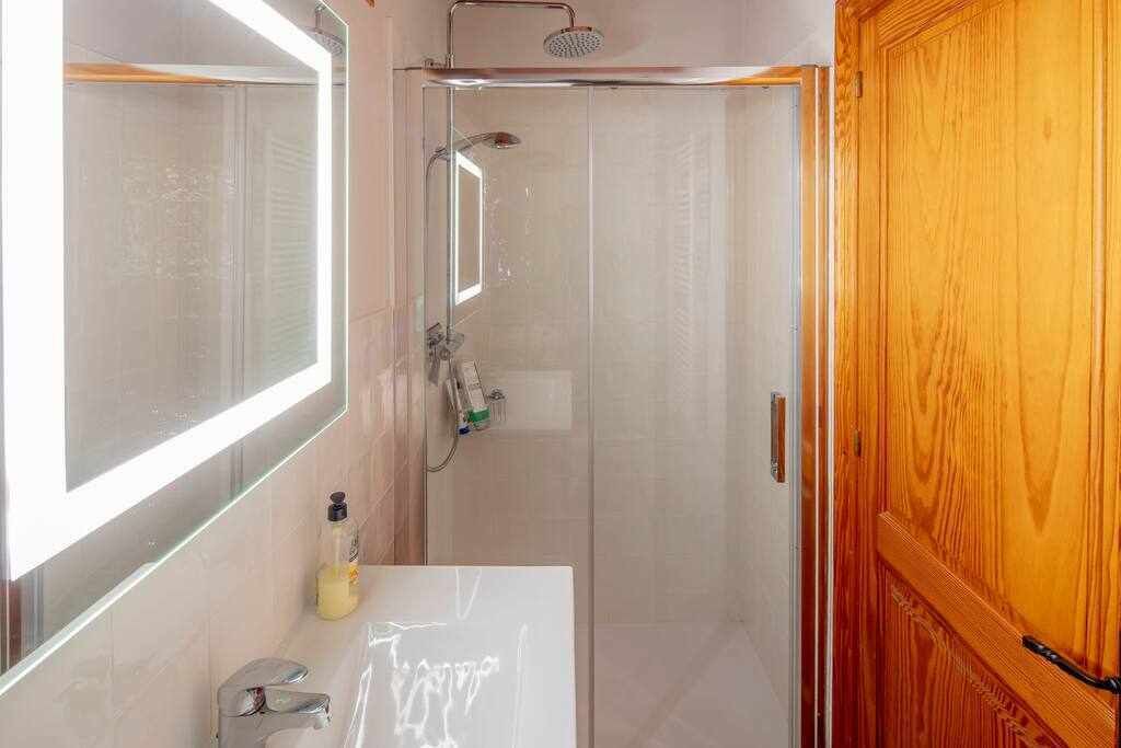 Photo of Bathroom in Garrigas