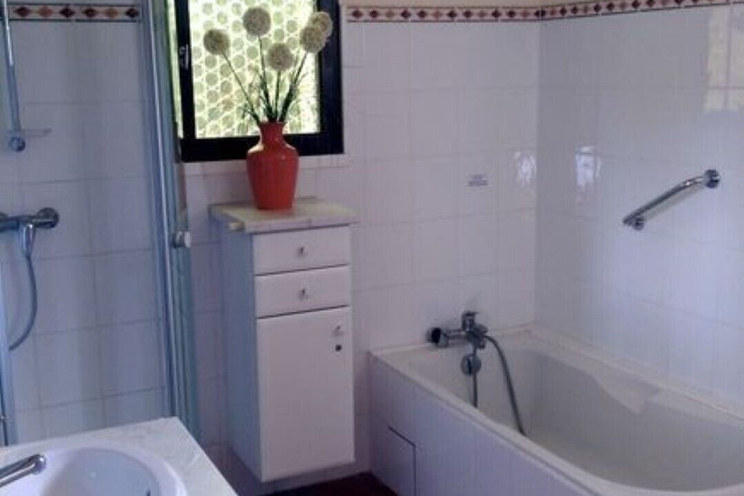 Photo of Bathroom in Ventenac-en-Minervois