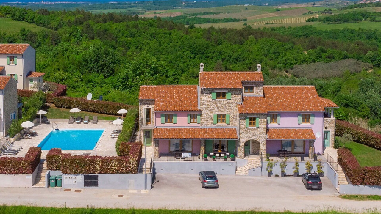 Photo of Outdoor in Baredine