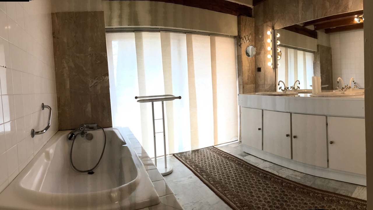 Photo of Bathroom in Fumel