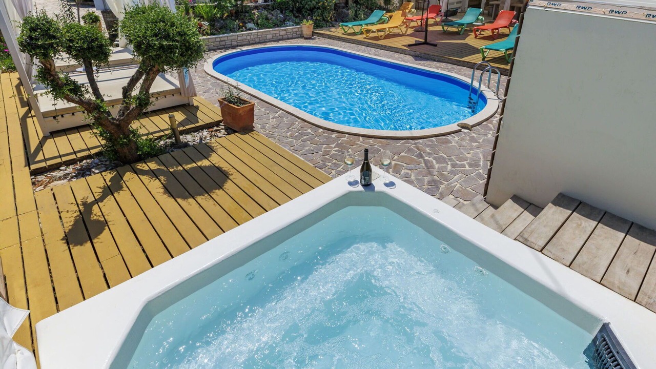 Photo of Outdoor in Monterol