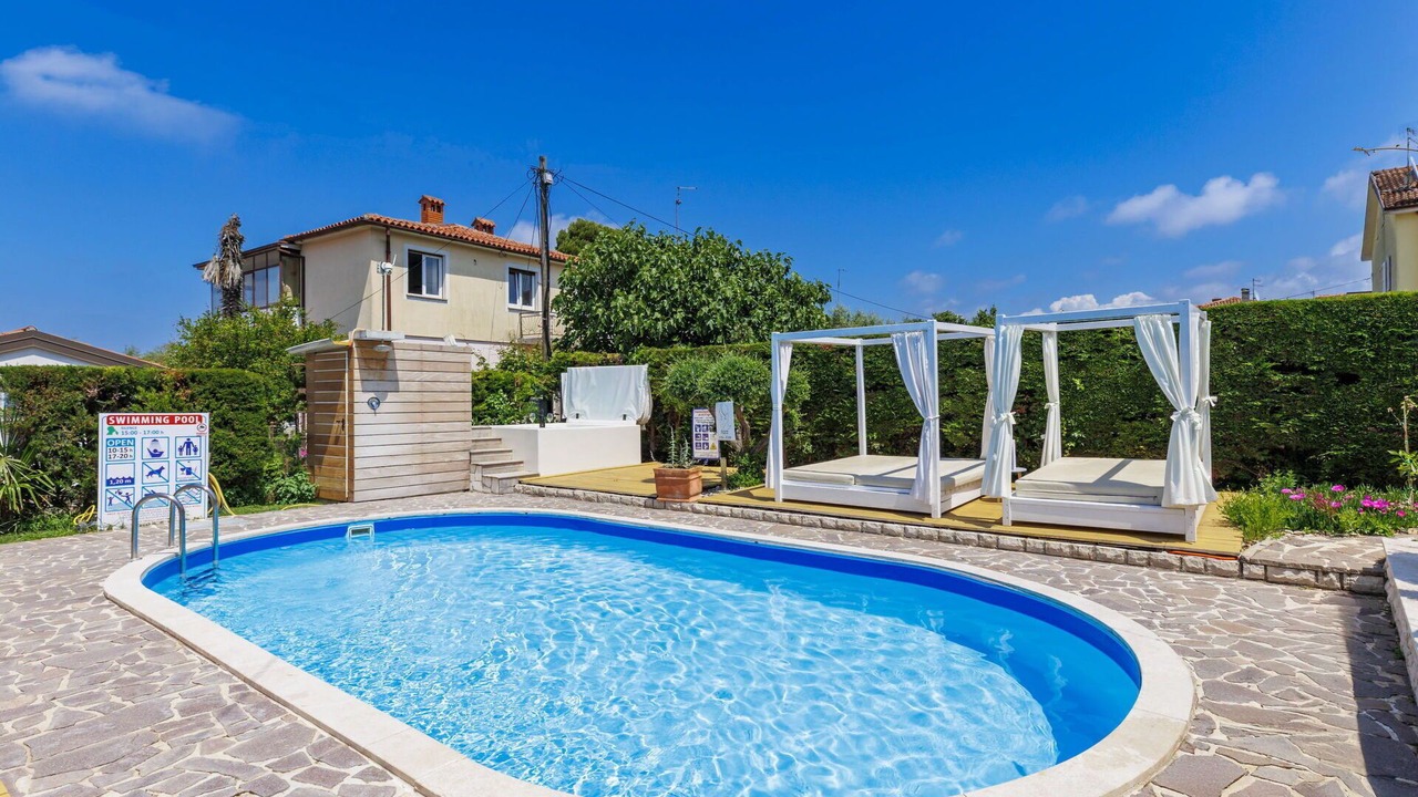 Photo of Outdoor in Monterol