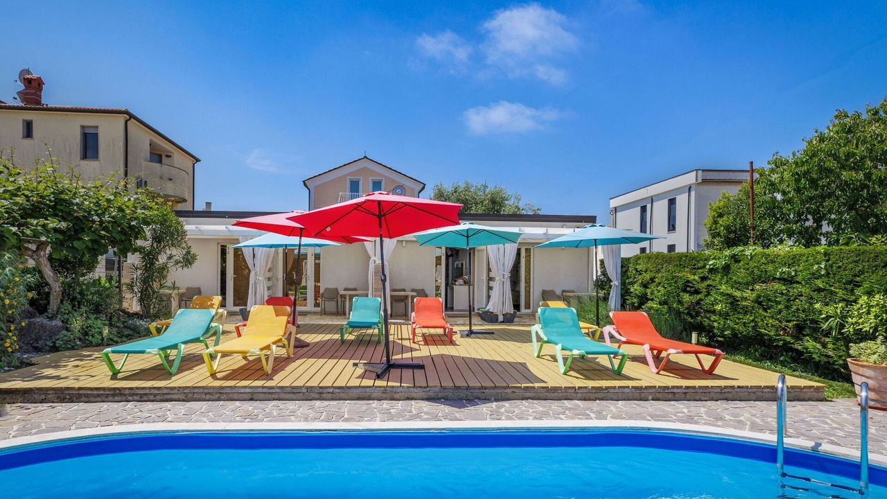 Photo of Outdoor in Monterol