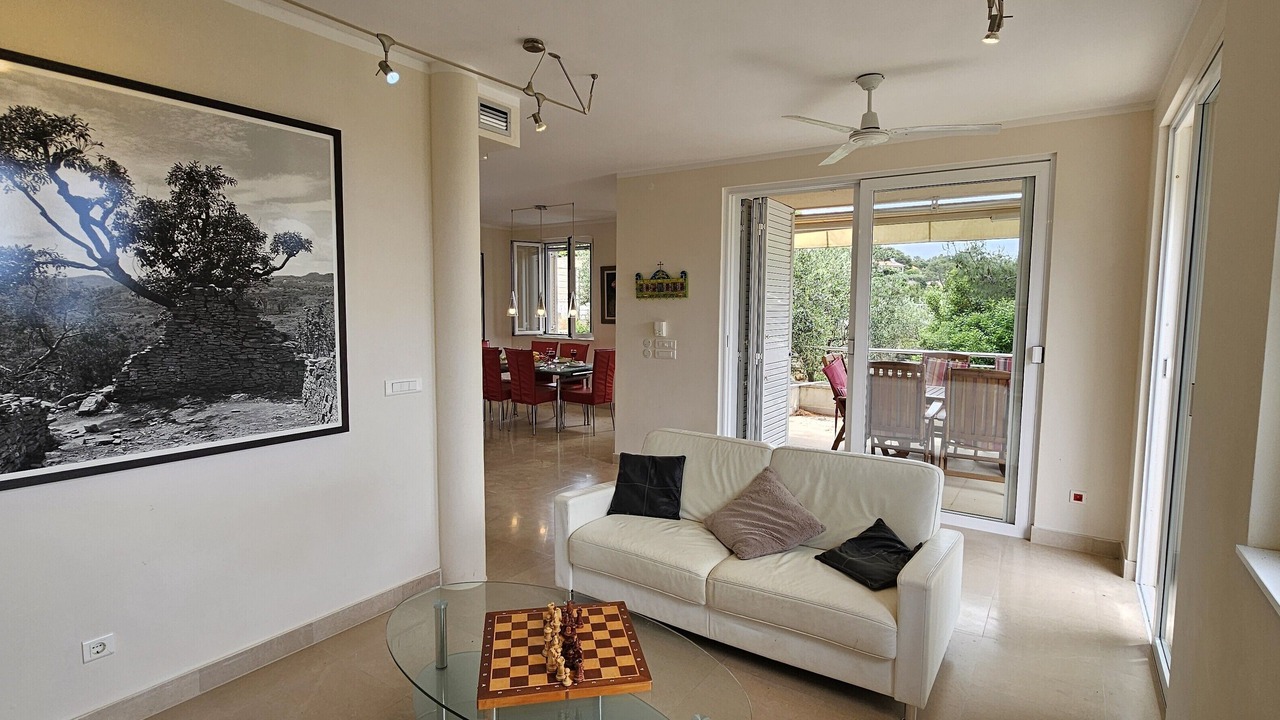 Photo of Livingroom in Cove Osibova (Milna)