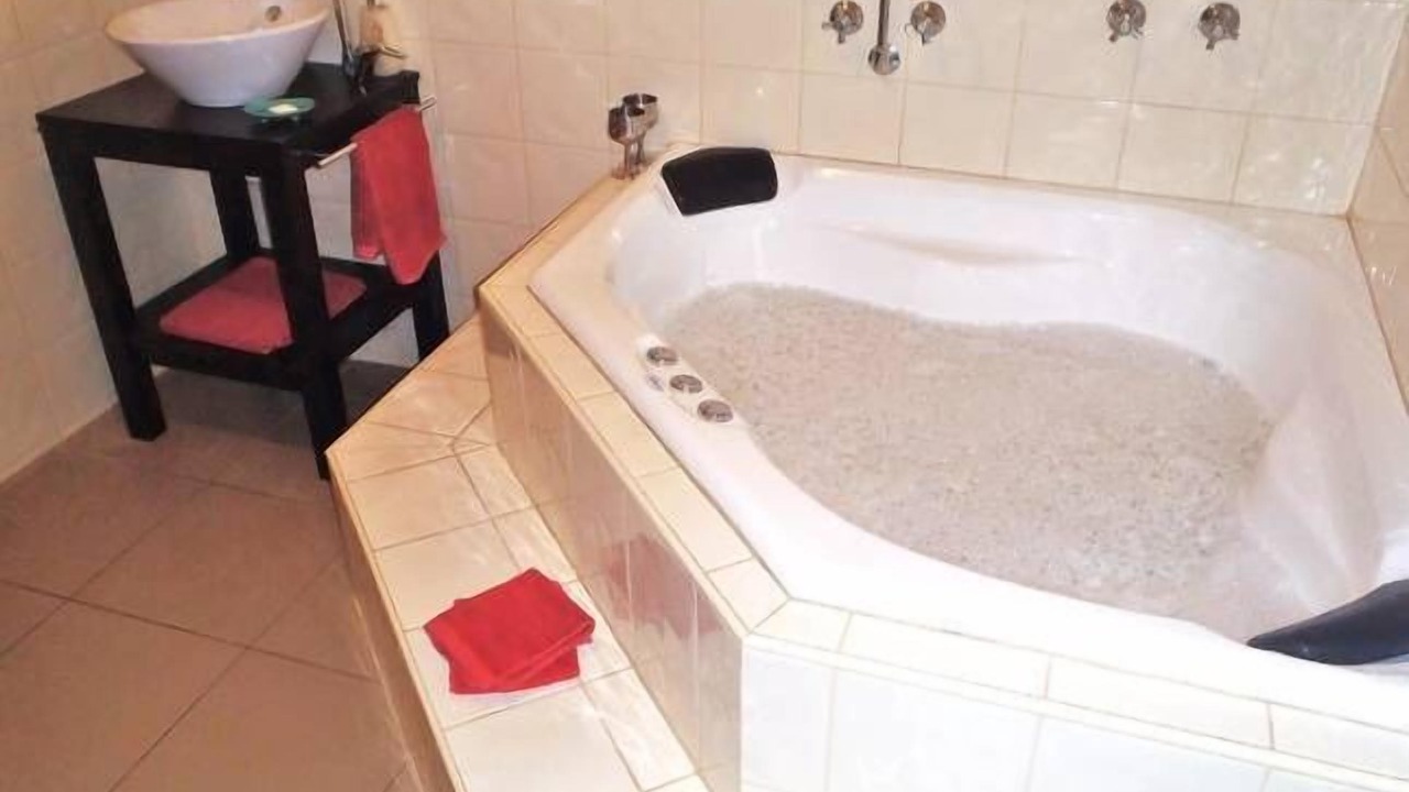 Photo of Bathroom in Warburton