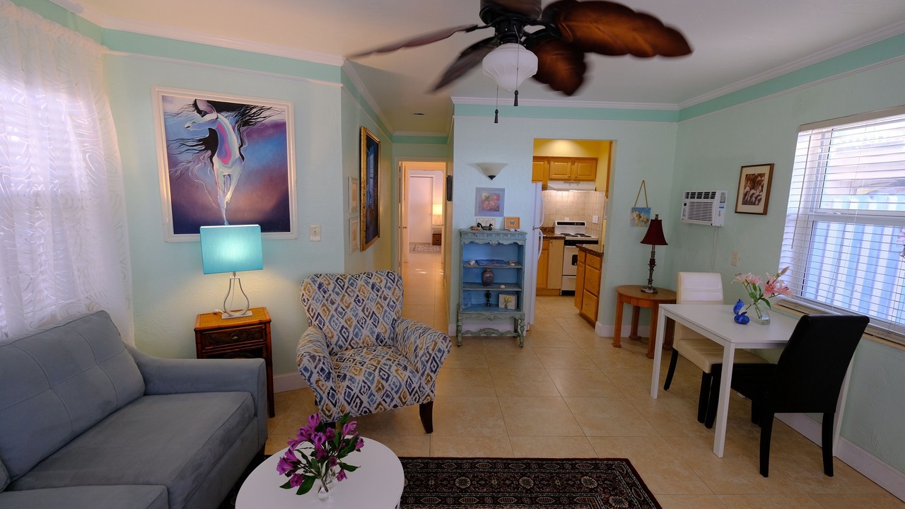 Photo of Livingroom in North Beach