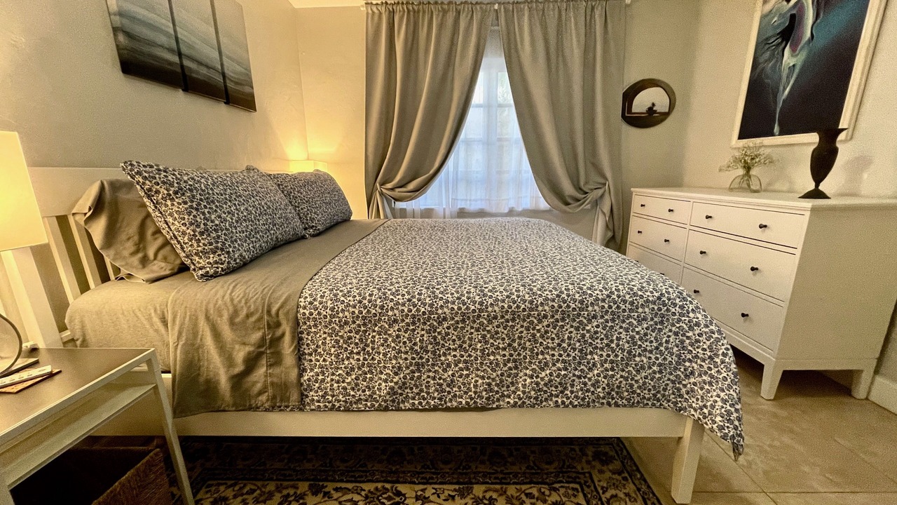 Photo of Bedroom in North Beach